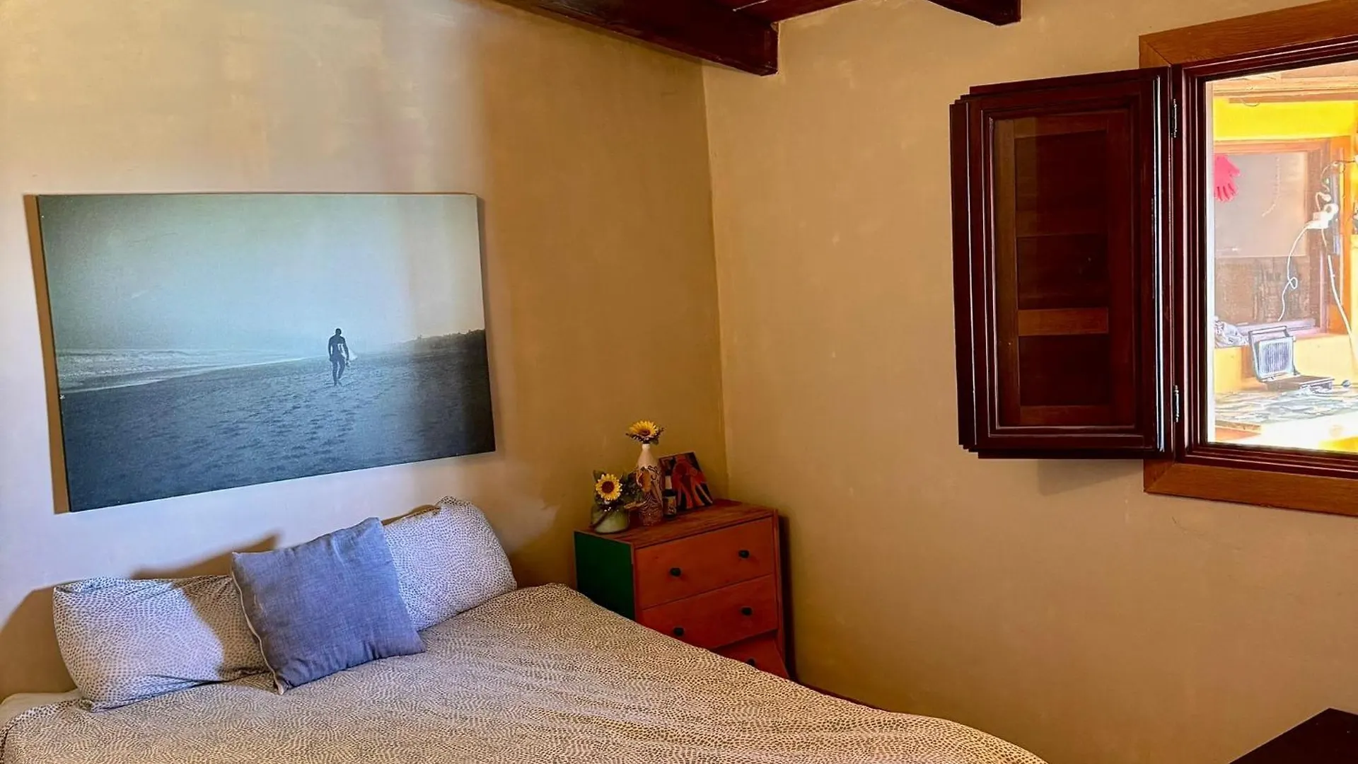 Adeje - Twinfin Hostel & Surf Yoga Camp 2*, カジャオ・サルバヘ スペイン