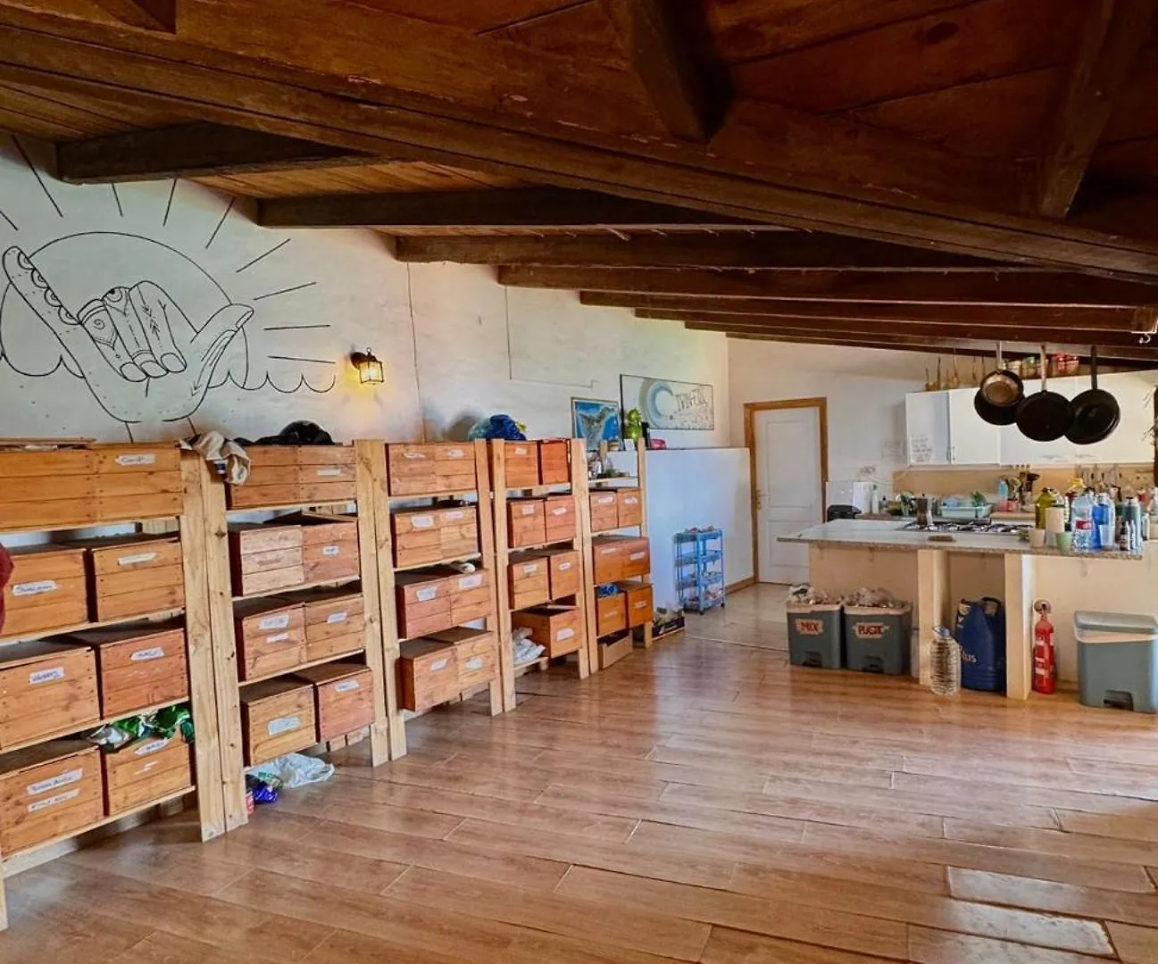 Adeje - Twinfin Hostel & Surf Yoga Camp カジャオ・サルバヘ