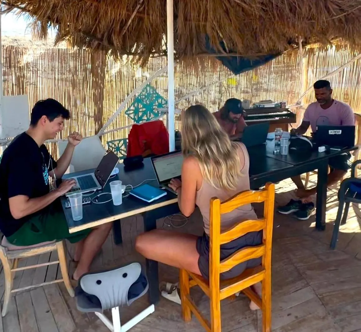 Ξενοδοχείο Adeje - Twinfin Hostel & Surf Yoga Camp