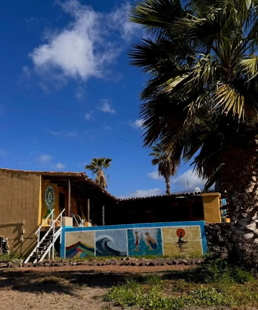 Adeje - Twinfin Hostel & Surf Yoga Camp ホテル カジャオ・サルバヘ