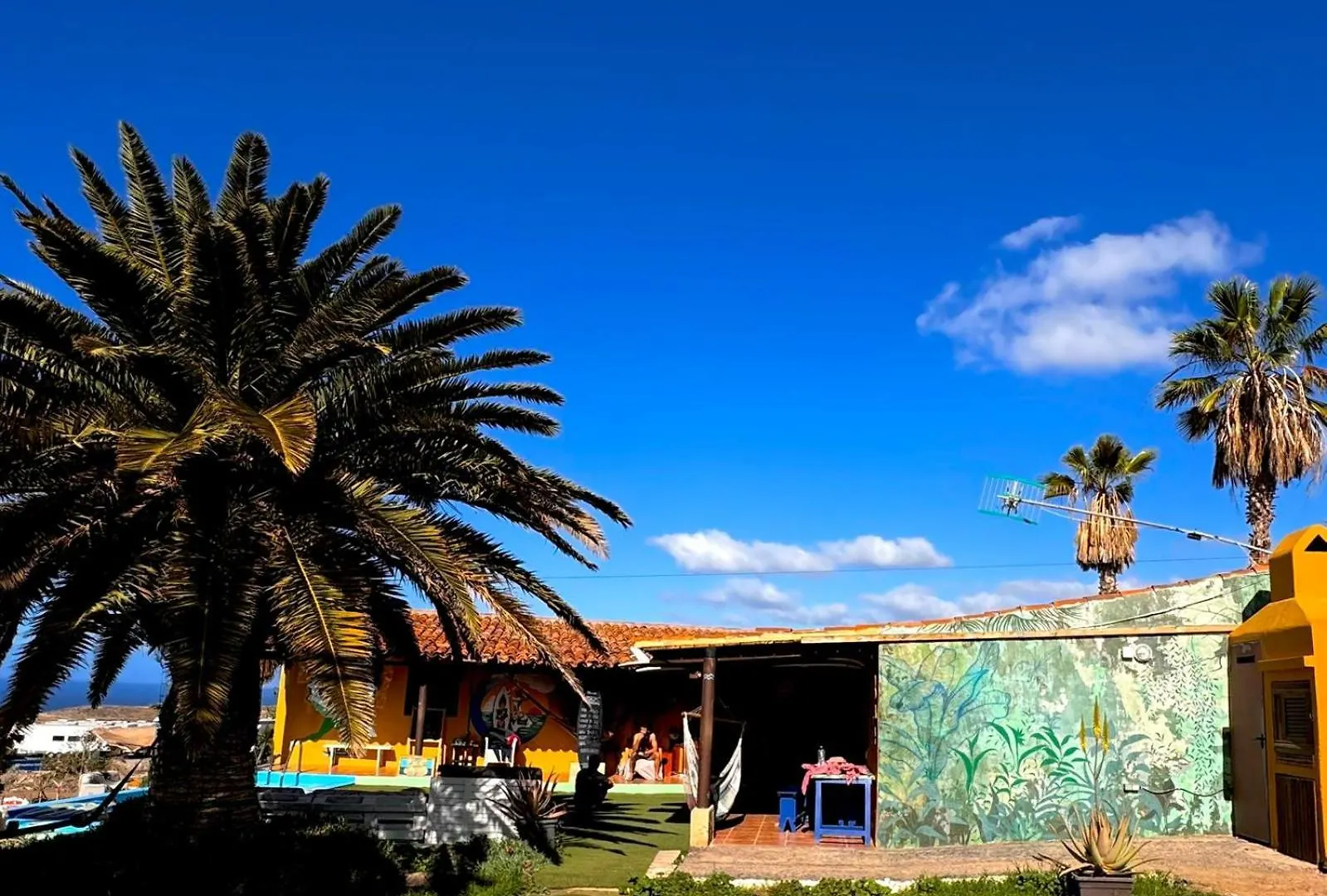 Adeje - Twinfin Hostel & Surf Yoga Camp 2*, Callao Salvaje Spain